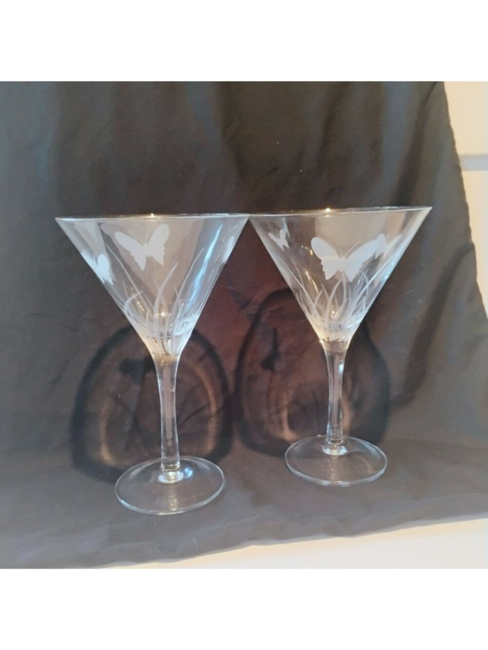 Etched Glass Butterfly Martini Cocktail Glasses Pair Set of 2 - Picture 4 of 8